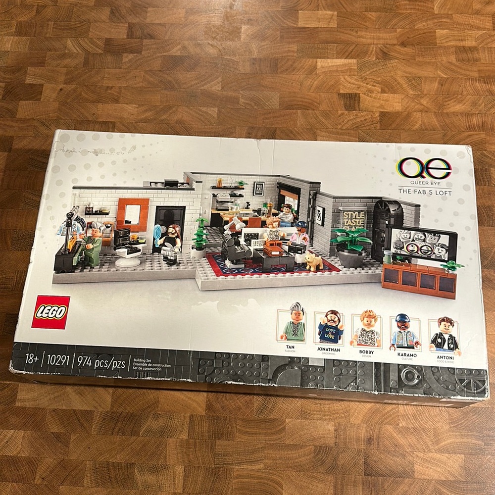 Lego 10291 icons Queer Eye The Fab 5 Loft 974pcs Building Set New Retired